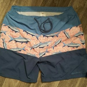 Vineyard Vines Men's Swimming Trunks Large